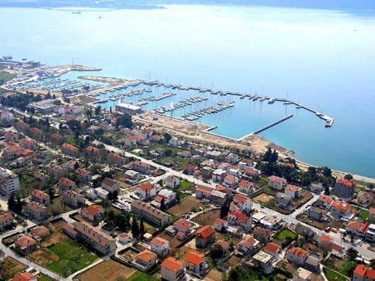 Kike Apartment Kastela